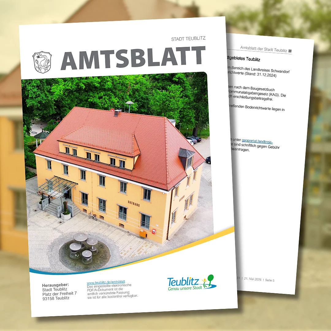 Ein grafisch gestaltetes Titelbild zeigt die Titelseite des Amtsblatts der Stadt Teublitz. Auf dem Cover ist das Rathaus aus der Vogelperspektive abgebildet, darüber steht gut sichtbar der Schriftzug „AMTSBLATT“. Im Hintergrund ist eine geöffnete Innenseite der Veröffentlichung angedeutet. Unten befindet sich das Logo der Stadt Teublitz sowie Informationen zur digitalen Verfügbarkeit des Amtsblatts.
