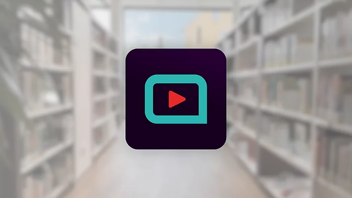 Das Filmfriend-Logo ist vor einem unscharfen Hintergrund mit Bücherregalen abgebildet.