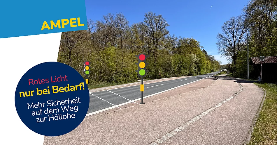 Eine ruhige Landstraße mit Gehweg, Bushaltestelle und Verkehrszeichen verläuft bei sonnigem Wetter entlang eines bewaldeten Gebiets.