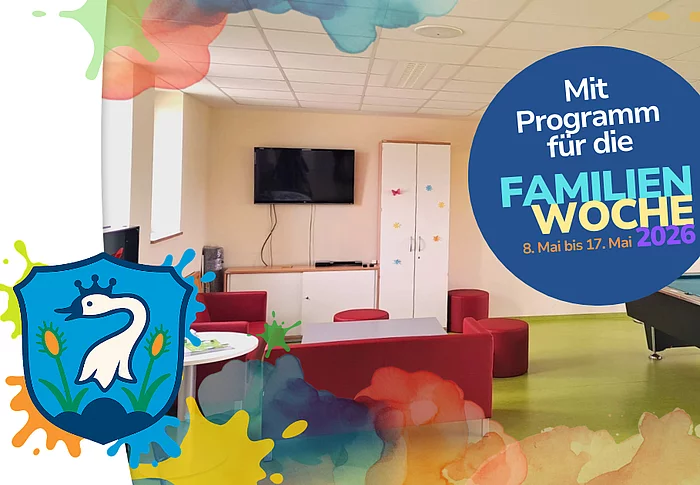 Ein Werbebild informiert über ein Programmangebot zur Familienwoche 2026 (8. bis 17. Mai) im Jugendtreff, der mit Aufenthaltsbereich, Fernseher und Billardtisch zu sehen ist.